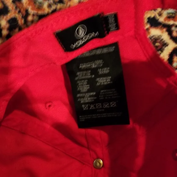 Volcom Hat - Picture 2 of 3